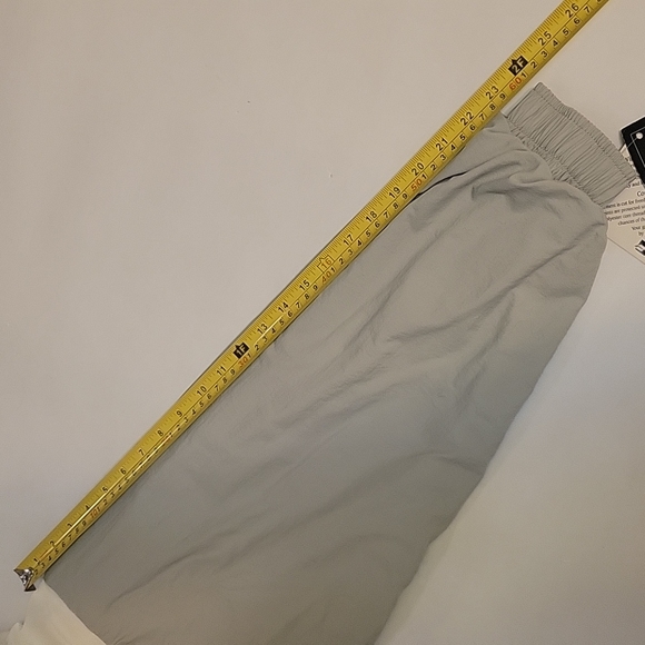 UNLV Rebels Windbreaker Vintage90s Football Foundation Member Made in USA M NEW - Picture 6 of 15